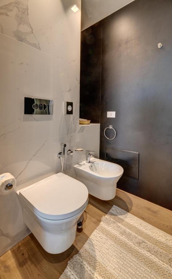 Arveskida Suite Apartment Cagliari Ngoại thất bức ảnh